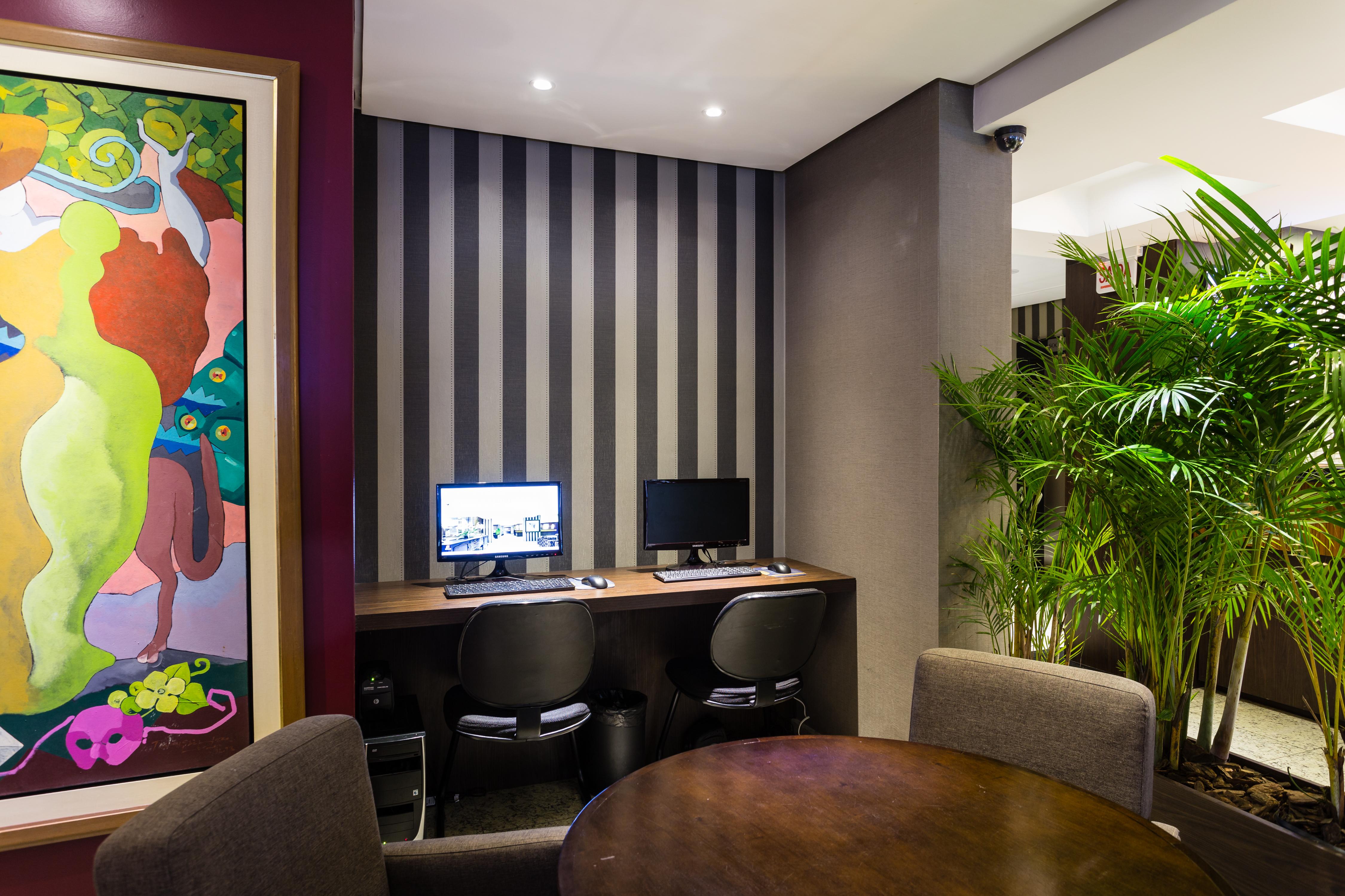 Hotel Faial Prime Suítes
